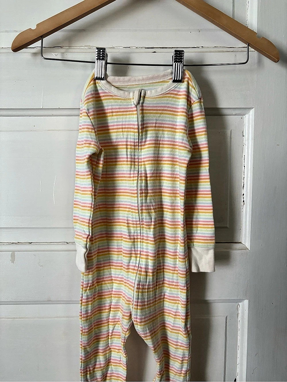 Old Navy Snug-Fitting Rib-Knit 2-Way Zipper One-Piece 2T, Rainbow baby